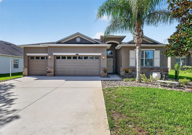 4th image of 5828 Puzo Pl, Mount Dora, FL 32757 | MLS# G5115236