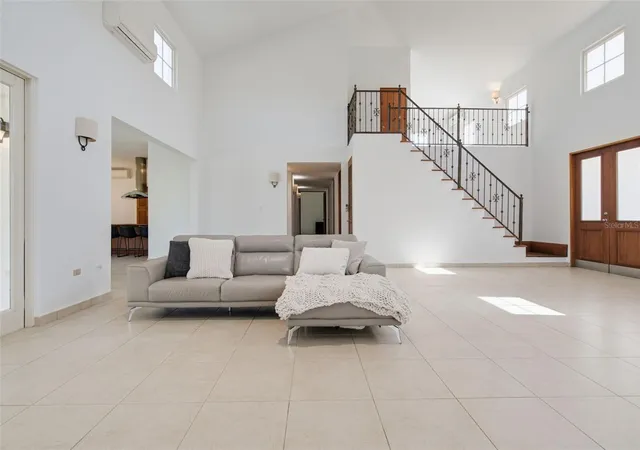 Photo 2 of Single family home for sale at 451 Camino Guajataca, Dorado, PR 00646 | MLS# PR9122837 | Listing updated on 2026-09-04
