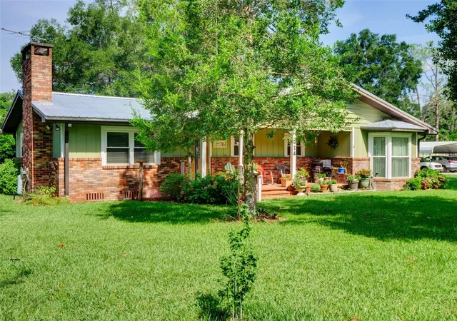 1st image of 314 N York St, Bushnell, FL 33513 | MLS# G5115248