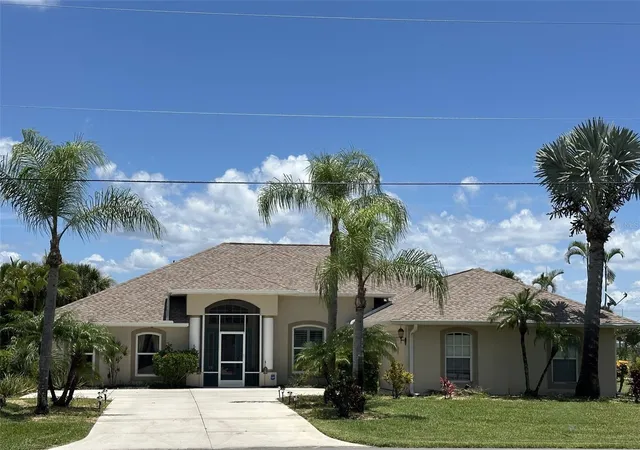 Photo 1 of Sale Pending at 4 Pinehurst Pl, Rotonda West, FL 33947 | MLS# D6148130 | Listing updated on 2026-08-21