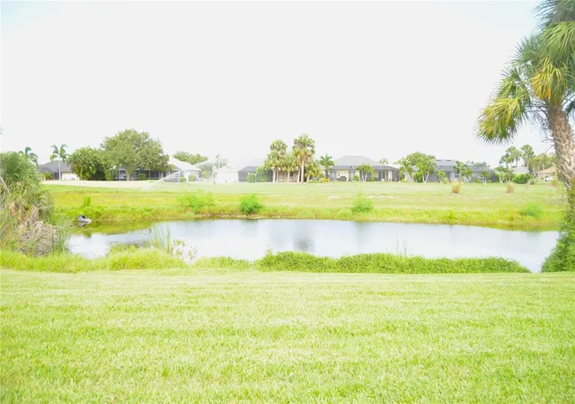 Photo 27 of Sale Pending at 4 Pinehurst Pl, Rotonda West, FL 33947 | MLS# D6148130 | Listing updated on 2026-08-21