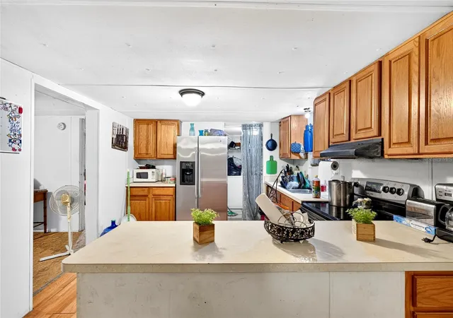Photo 3 of Manufactured home for sale at 9955 Se 160th Avenue, Ocklawaha, FL 32179 | MLS# OM728724 | Listing updated on 2026-09-04