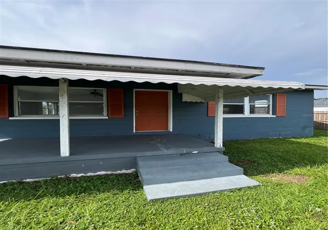 2nd image of 1206 E Canal St, Mulberry, FL 33860 | MLS# TB8530528