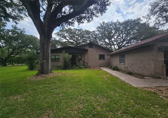 Photo 3 of Single family home for sale at 31110 Hartman Rd, San Antonio, FL 33576 | MLS# TB8530542 | Listing updated on 2026-09-02