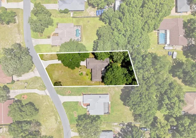 3rd image of 3103 S Bay Berry Pt, Inverness, FL 34450 | MLS# TB8530544