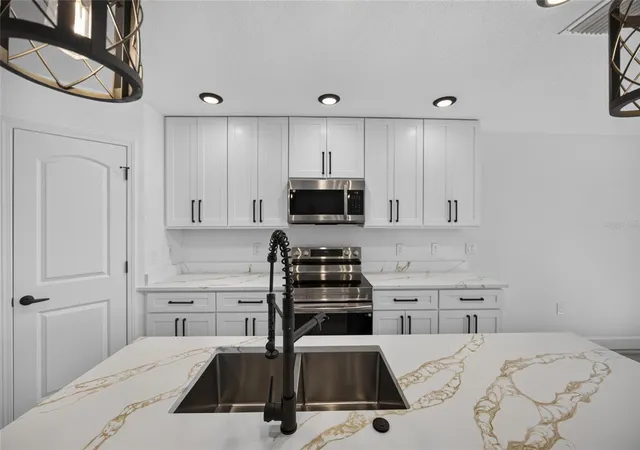 4th image of 2225 Mccarthy Ave, Sanford, FL 32771 | MLS# O6426344
