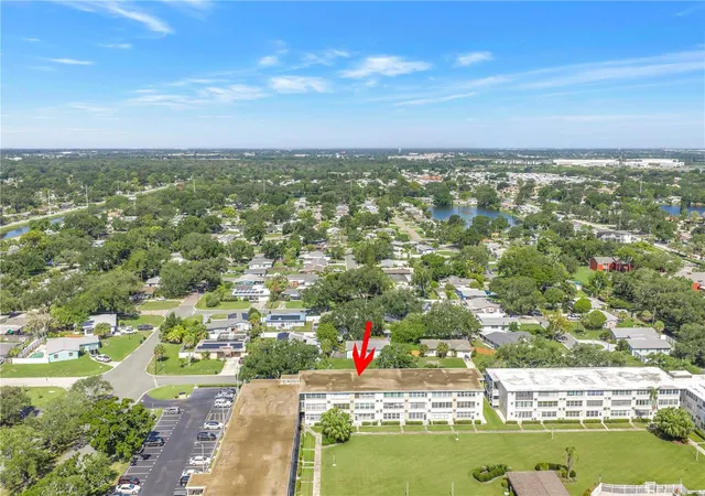 Listing Photo 2 - Condo for sale in building located at 1051 79Th Ave N, St. Petersburg, FL 33702 - Unit #105