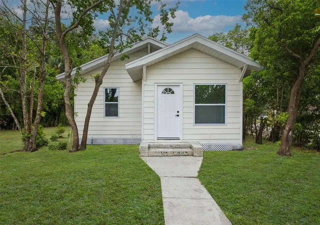 Photo 2 of Single family home for sale at 4660 7th Avenue N, Saint Petersburg, FL 33713 | MLS# TB8530625 | Listing updated on 2026-09-05