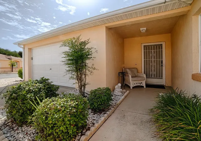 2nd image of 1106 Ricardo Ave, Lady Lake, FL 32159 | MLS# G5115281