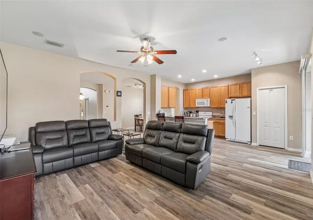 Photo 3 of Single family home for sale at 211 Fairmont Dr, Spring Hill, FL 34609 | MLS# TB8530706 | Listing updated on 2026-08-30
