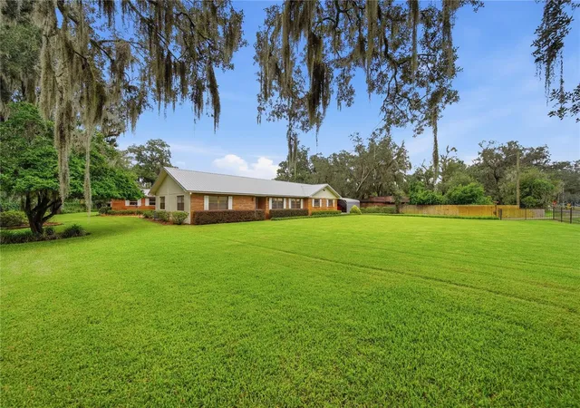 52nd image of 3704 Thonotosassa Rd, Plant City, FL 33565 | MLS# TB8530721