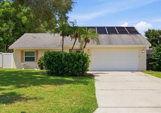 Photo 3 of Single family home for sale at 4089 King Richard Dr, Sarasota, FL 34232 | MLS# A4700495 | Listing updated on 2026-08-20
