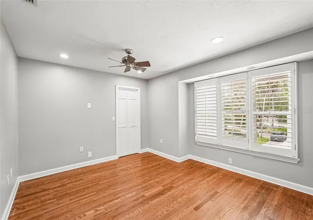 Photo 3 of Single family home for sale at 1675 Landings Ln, Sarasota, FL 34231 | MLS# O6426507 | Listing updated on 2026-10-21