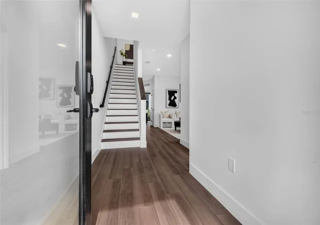 4th image of 108 36th Street N, Saint Petersburg, FL 33713 | MLS# TB8530788