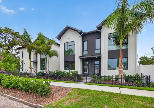 2nd image of 100 36th St N, St Petersburg, FL 33713 | MLS# TB8530789