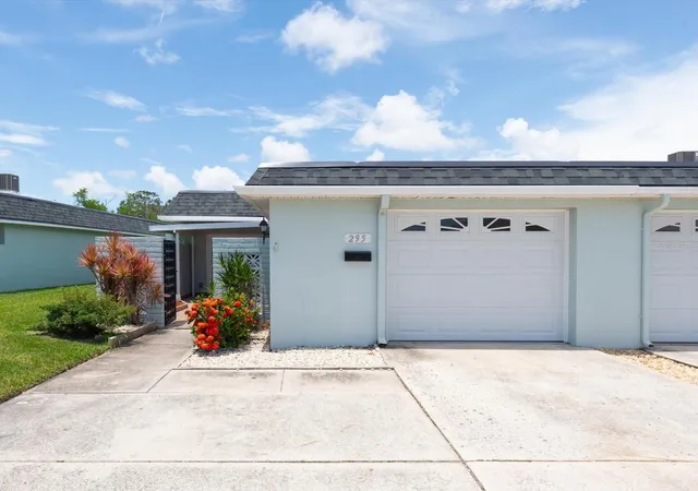 Photo 2 of Single family home for sale at 295 Boca Ciega Point Blvd N, Saint Petersburg, FL 33708 | MLS# TB8530801 | Listing updated on 2026-08-19
