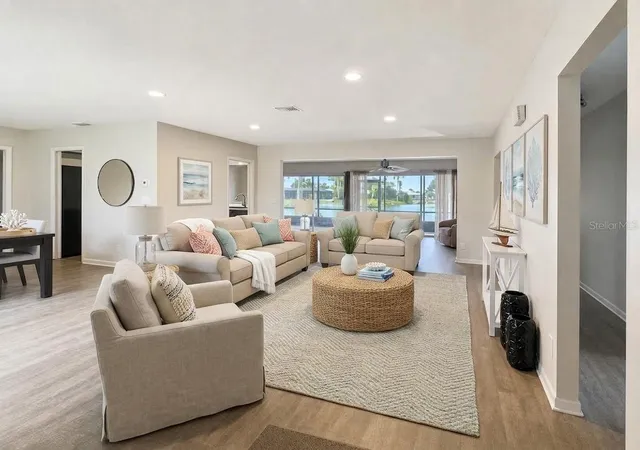 Photo 3 of Sale Pending at 356 Peppertree Rd, Venice, FL 34293 | MLS# N6145078 | Listing updated on 2026-08-17