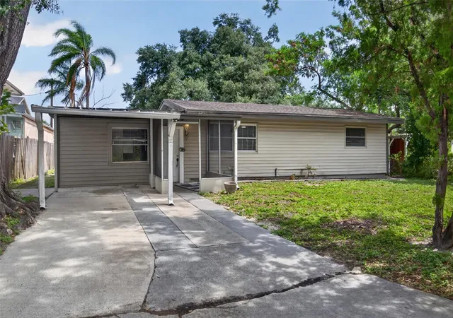 Photo 1 of Single family home for sale at 3615 W Rogers Ave, Tampa, FL 33611 | MLS# TB8530840 | Listing updated on 2026-09-03