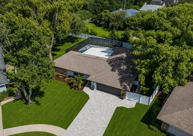 2nd image of 1967 Castille Dr, Dunedin, FL 34698 | MLS# TB8530842