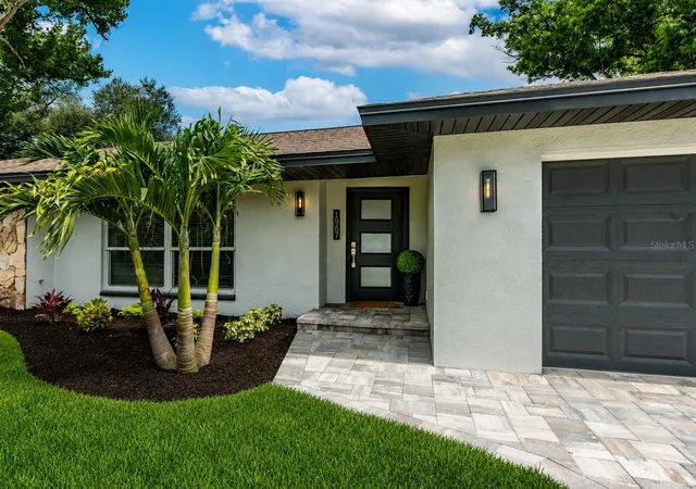 3rd image of 1967 Castille Dr, Dunedin, FL 34698 | MLS# TB8530842