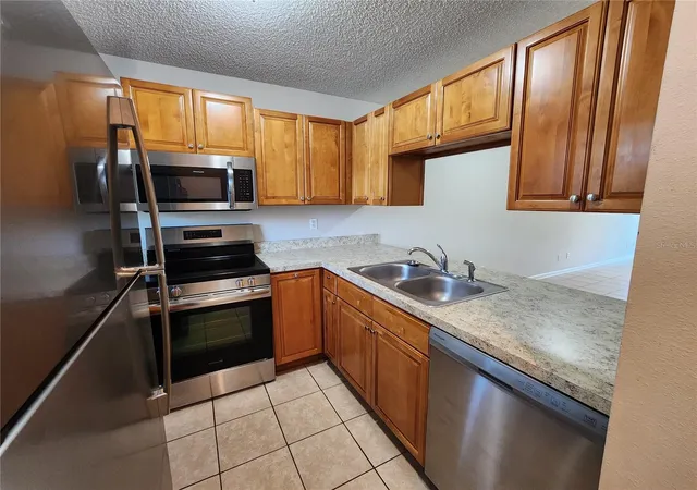 Photo 3 of Condo for sale at 39132 County Rd 54 #2152, Zephyrhills, FL 33542 | MLS# TB8530848 | Listing updated on 2026-08-17