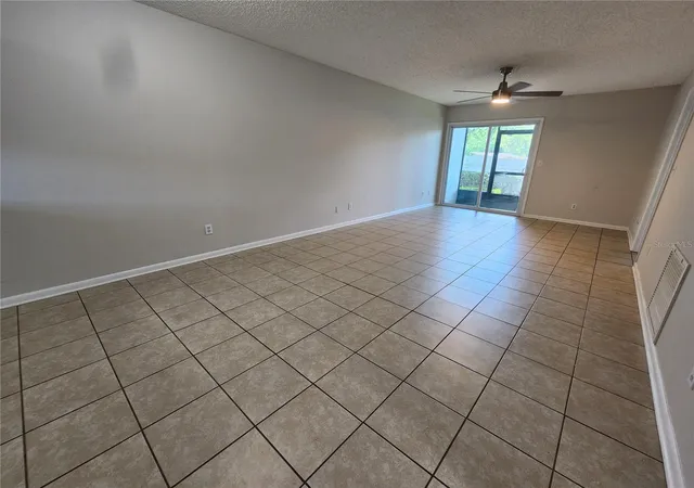 Photo 4 of Condo for sale at 39132 County Rd 54 #2152, Zephyrhills, FL 33542 | MLS# TB8530848 | Listing updated on 2026-08-17