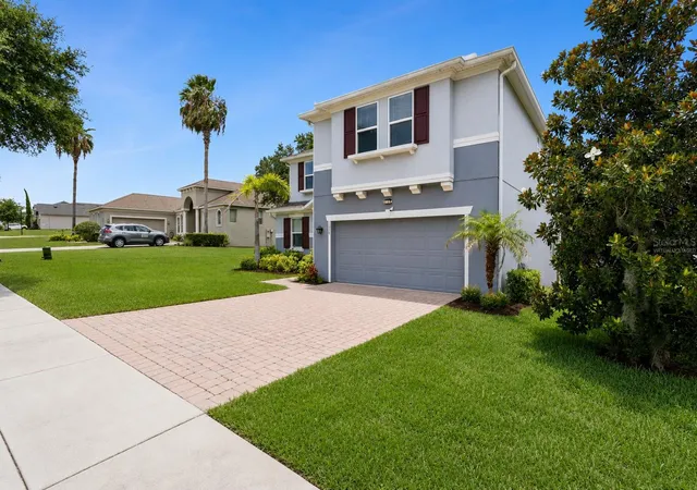 Photo 3 of Single family home for sale at 3254 Landing View, Tavares, FL 32778 | MLS# O6426589 | Listing updated on 2026-08-19
