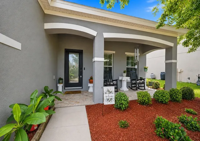 2nd image of 2814 Maple Brook Loop, Lutz, FL 33558 | MLS# TB8530886