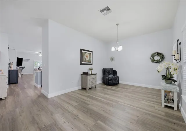 3rd image of 2814 Maple Brook Loop, Lutz, FL 33558 | MLS# TB8530886