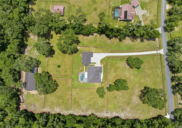 2nd image of 4 Middleground Rd, Ocala, FL 34482 | MLS# TB8530911