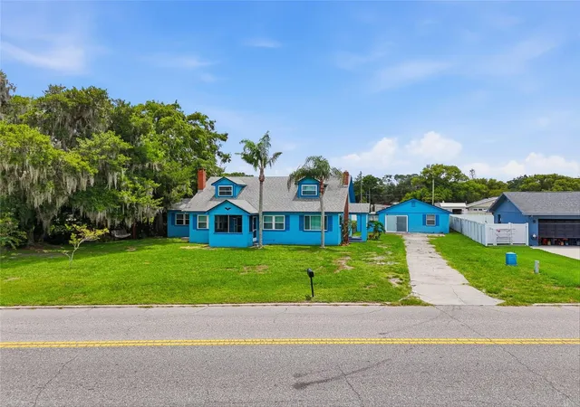 Photo 2 of Single family home for sale at 211 Lakeshore Blvd, Kissimmee, FL | MLS# O6426620 | Listing updated on 2026-10-29