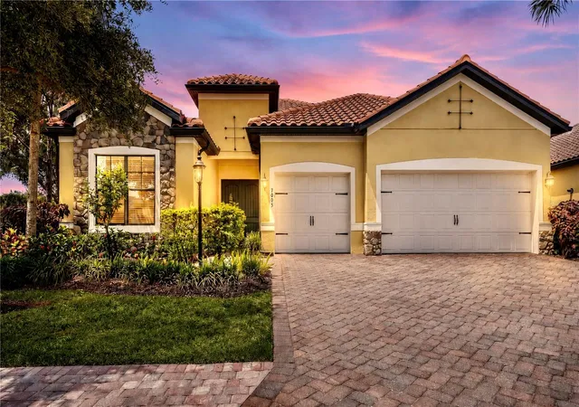 Photo 1 of Single family home for sale at 7005 Whittlebury Trl, Bradenton, FL 34202 | MLS# A4700548 | Listing updated on 2026-10-09