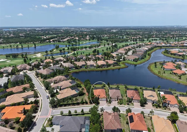 Photo 3 of Single family home for sale at 7005 Whittlebury Trl, Bradenton, FL 34202 | MLS# A4700548 | Listing updated on 2026-10-09