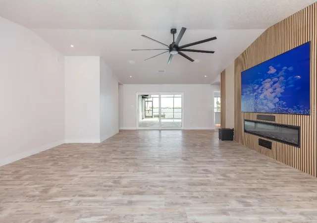 5th image of 306 Buttonwood Ln, Largo, FL 33770 | MLS# TB8530954