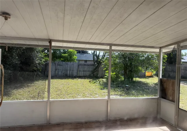 11th image of 2479 Kimberly Dr, Deltona, FL 32738 | MLS# O6426647