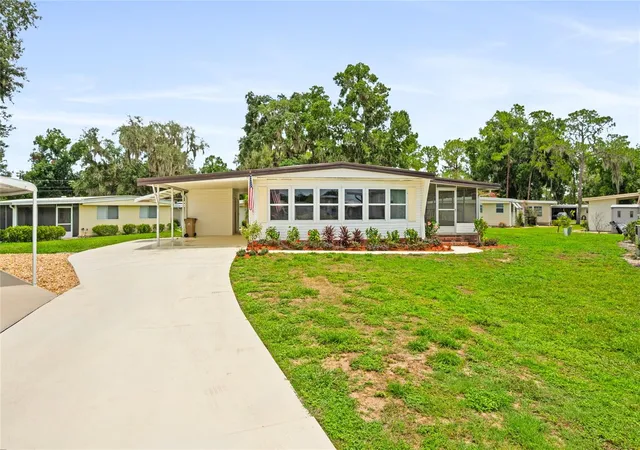 Photo 1 of Sale Pending at 150 Azalea Trl, Leesburg, FL 34748 | MLS# O6426652 | Listing updated on 2026-10-20