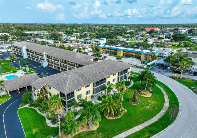 27th image of 460 S Paula Dr #108, Dunedin, FL 34698 | MLS# TB8530971