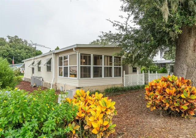 3rd image of 224 Covent Garden Ave, Davenport, FL 33897 | MLS# O6426669