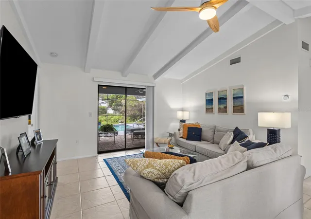 Photo 4 of Single family home for sale at 4308 Pasadena Cir, Sarasota, FL 34233 | MLS# A4700571 | Listing updated on 2026-08-18