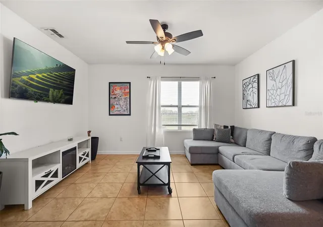 3rd image of 860 Brooklet Dr, Davenport, FL 33837 | MLS# O6426715