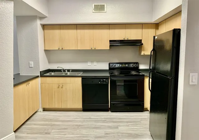 Photo 2 of Condo for sale at 520 S Armenia Ave #1235, Tampa, FL 33609 | MLS# TB8531075 | Listing updated on 2026-09-03