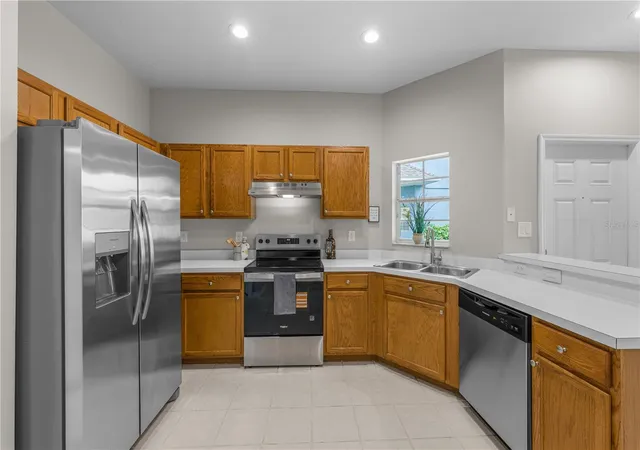 3rd image of 12948 Kings Crossing Dr, Gibsonton, FL 33534 | MLS# TB8531083