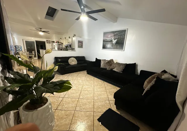 Photo 3 of Single family home for sale at 16004 Saddle Crk Dr, Tampa, FL 33618 | MLS# TB8531096 | Listing updated on 2026-08-31