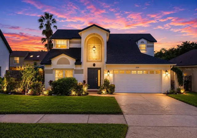 Photo 1 of Single family home for sale at 2909 Somersworth Ct, Orlando, FL 32835 | MLS# O6426787 | Listing updated on 2026-09-06