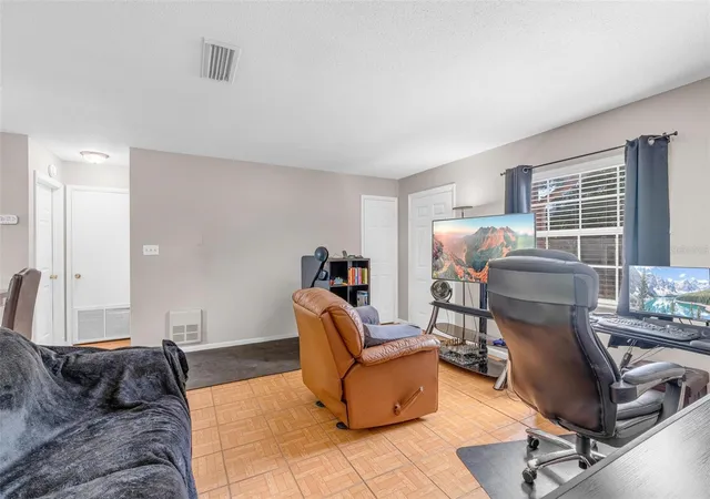 5th image of 2510 Driftwood Dr, Fern Park, FL 32730 | MLS# O6426811