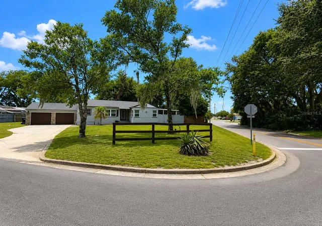 2nd image of 2400 S Laurel Ave, Sanford, FL 32771 | MLS# O6426825