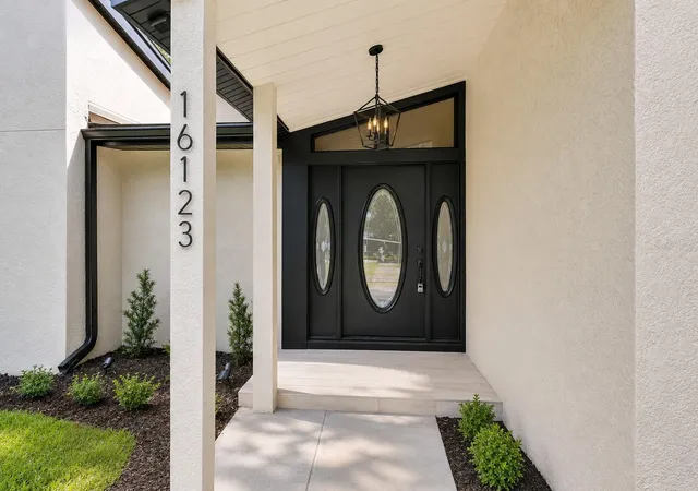 4th image of 16123 E Lake Burrell Dr, Lutz, FL 33549 | MLS# TB8531180