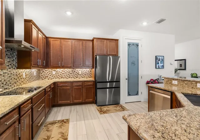 5th image of 700 S Florida Ave, Howey In The Hills, FL 34737 | MLS# O6426859