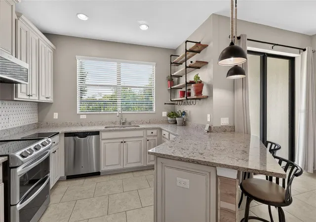 5th image of 5274 78Th St Cir E, Bradenton, FL 34203 | MLS# A4700629
