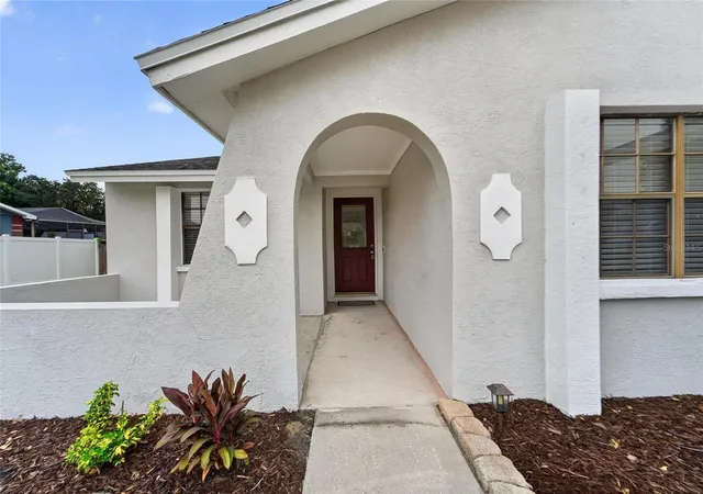 Photo 2 of Sale Pending at 3414 King George Ln, Seffner, FL 33584 | MLS# TB8531271 | Listing updated on 2026-08-29
